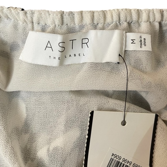 Woman's Artsy Whimsical Checkered Swirl Pleated‎ Black & White Dress - Picture 7 of 8